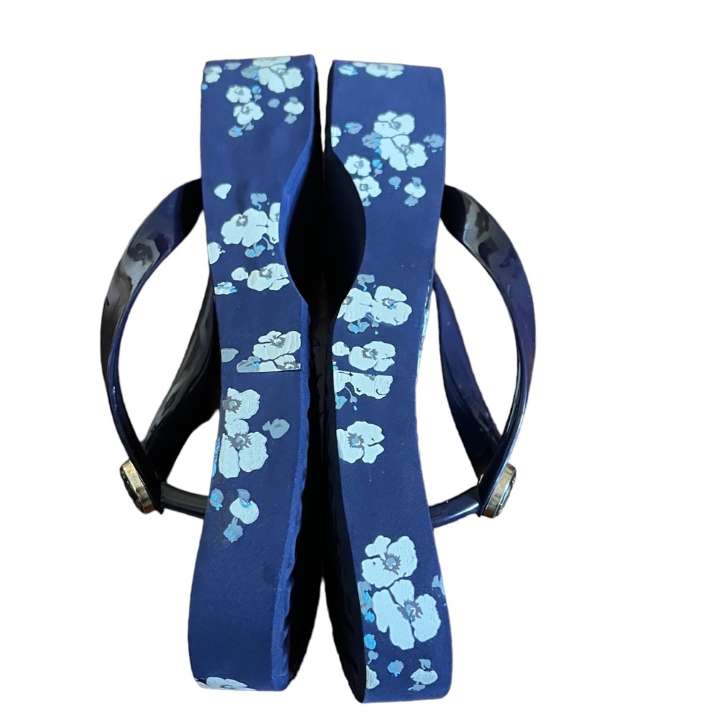 Tory Burch Black Floral Platform Thong Sandals - Picture 12 of 12
